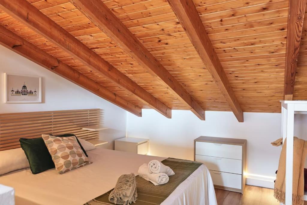 Sunny Cozy Penthouse With A Terrace At Plaza Del Carmen Lejlighed Valencia Eksteriør billede