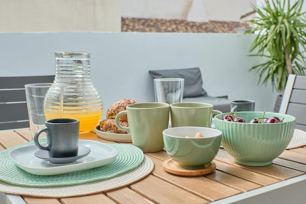 Sunny Cozy Penthouse With A Terrace At Plaza Del Carmen Lejlighed Valencia Eksteriør billede