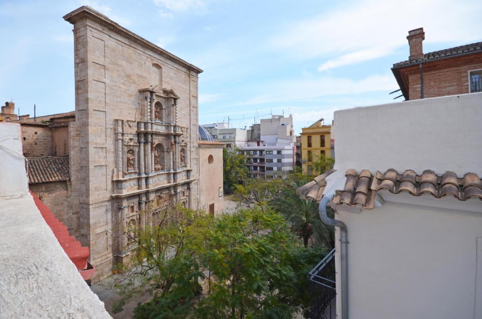 Sunny Cozy Penthouse With A Terrace At Plaza Del Carmen Lejlighed Valencia Eksteriør billede